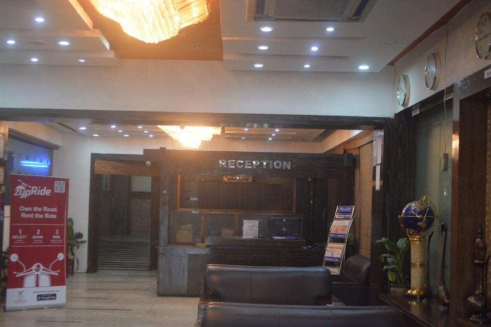 Hotel City Centaur Бангалор Екстериор снимка