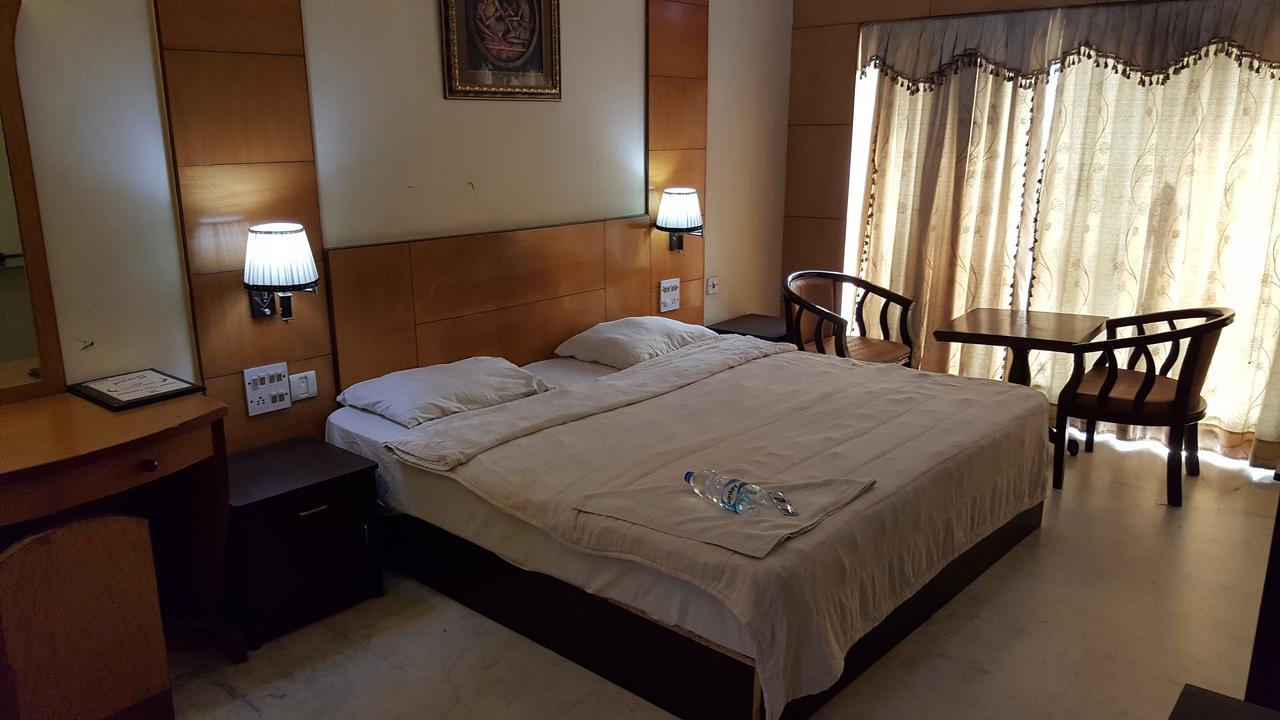 Hotel City Centaur Бангалор Екстериор снимка